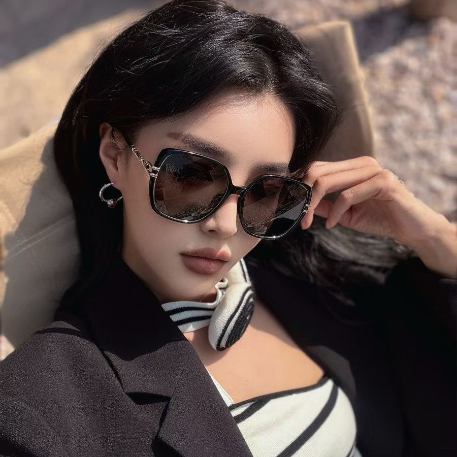 2026新款偏光墨镜女款高级感太阳镜防紫外线显脸小近视带度数眼镜