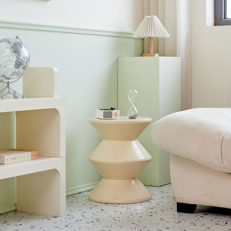 芃凡特PP塑料材质简约矮凳