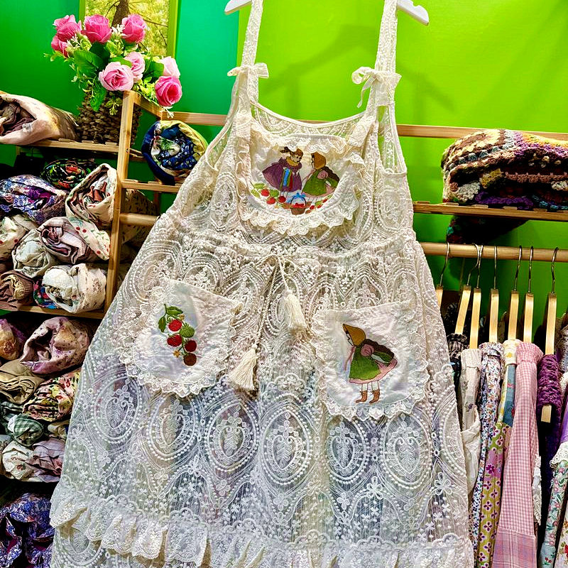 蕾丝背带裙/田园森系罩裙长款绣花纯色透明网纱花边无袖吊带春秋