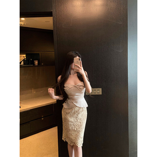 奢贵蕾丝显瘦中裙绸缎吊带连衣裙 高级vintage THE SWAN司凰轻奢