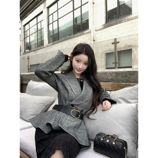 THE SWAN司凰 ch0le羊毛呢短外套 新季