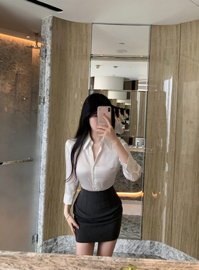 THE SWAN司凰轻奢 高智韩女 通勤简约百搭缎面衬衣高腰半身裙套装