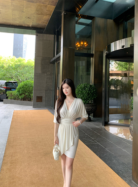 THE SWAN司凰轻奢 娇娇感 名媛气质包臀裙夏季收腰修身针织连衣裙