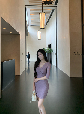 THE SWAN司凰轻奢 娇娇感 弹力修身包臀裙温柔气质蕾丝收腰连衣裙