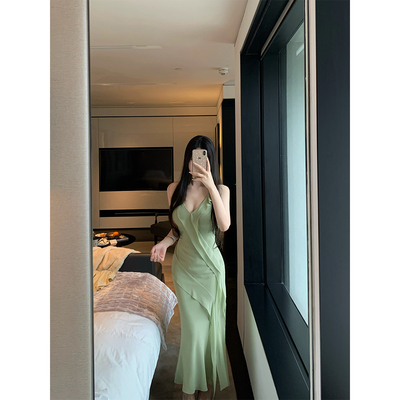 高级剪裁优雅雪纺气质吊带连衣裙