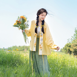 瞳莞原创汉服一举夺葵直领对襟飞机袖短衫百迭裙套装2023春夏新款