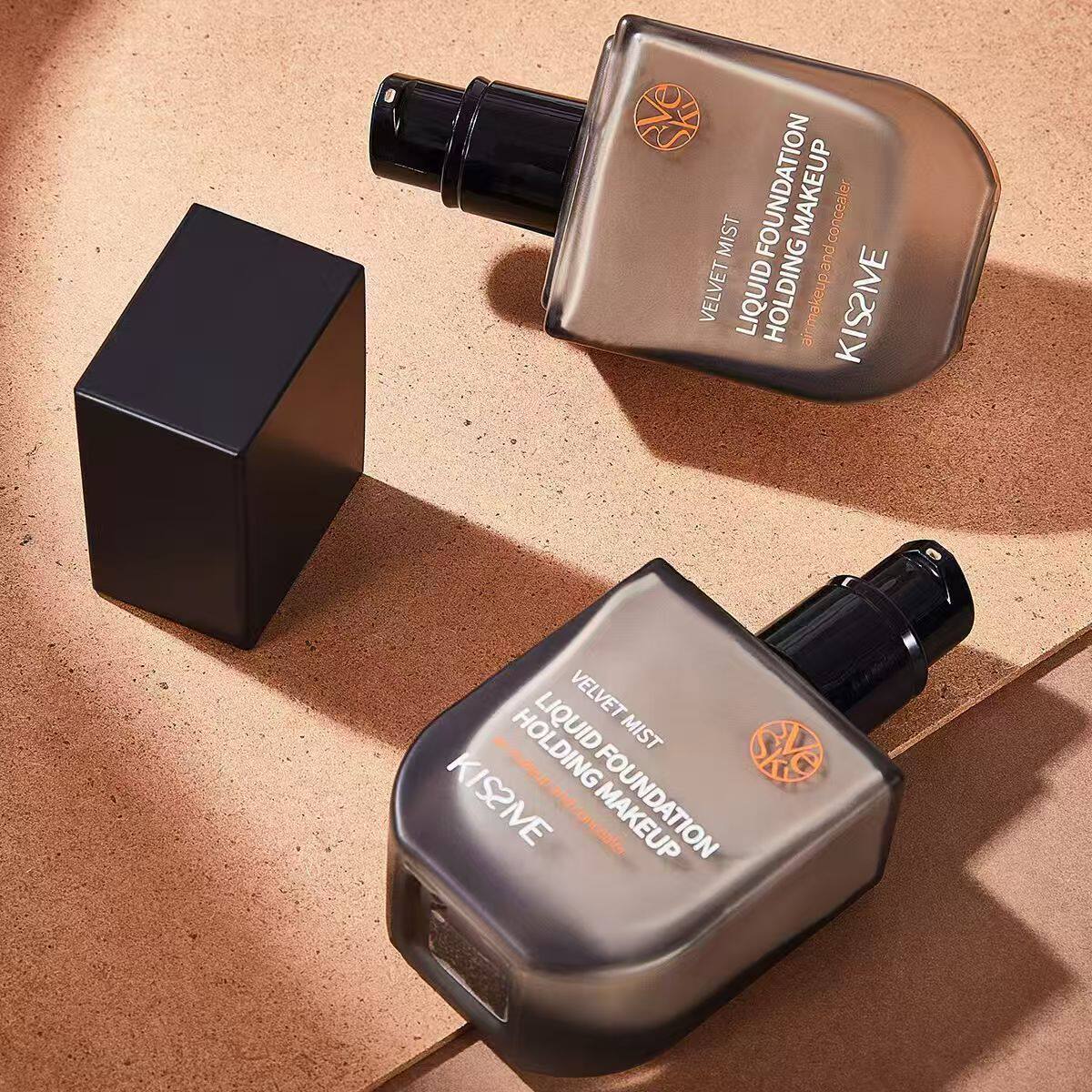 琪仕美绒雾空气持妆粉底液