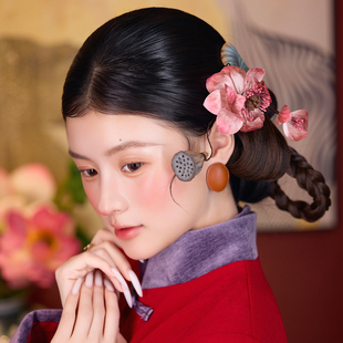 喜看手作绒花荷花莲蓬新中式新娘秀禾头饰礼服旗袍样片写真配饰品