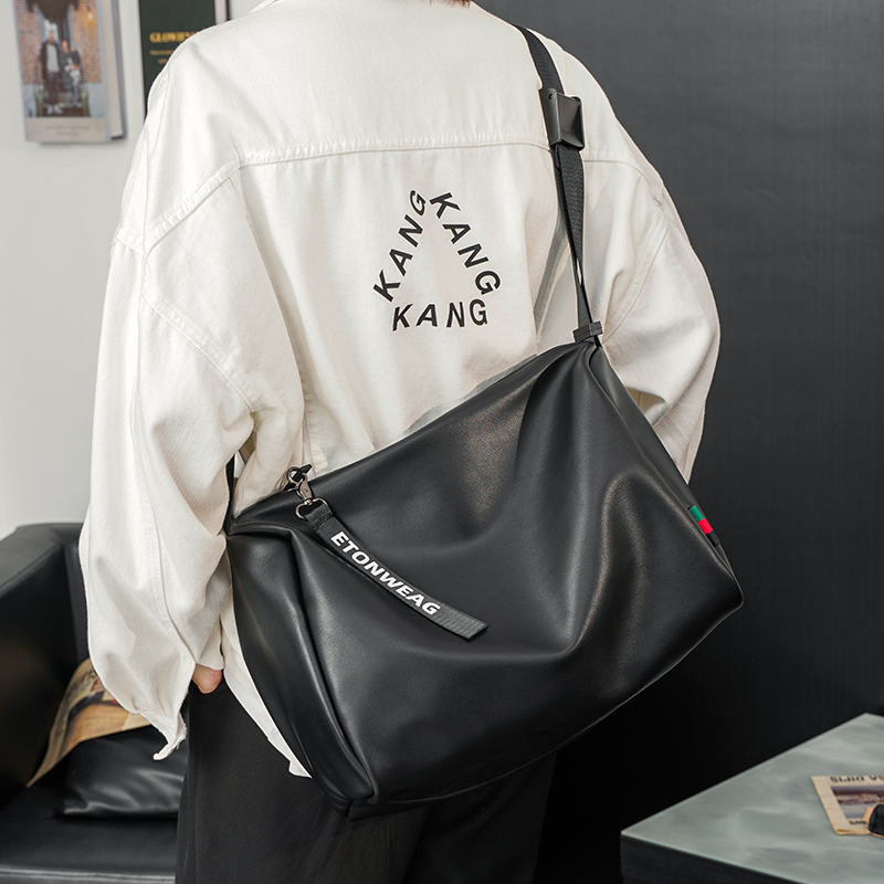 超火时尚韩版休闲潮流健身包