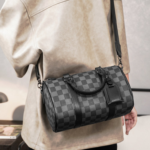 休闲斜挎包通勤商务背包