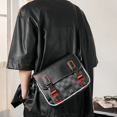 轻奢邮差包剑桥包男士单肩包