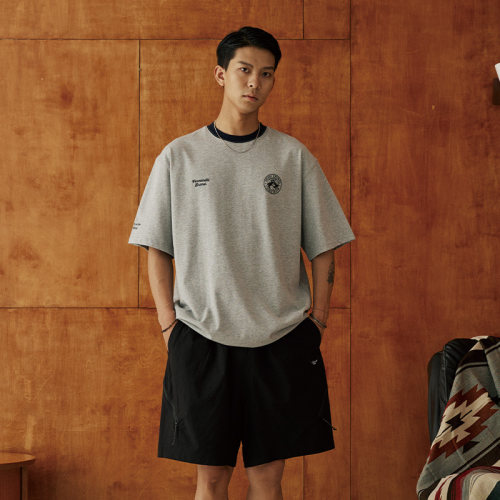 VMCL撞色拼接领口运动风短袖T恤