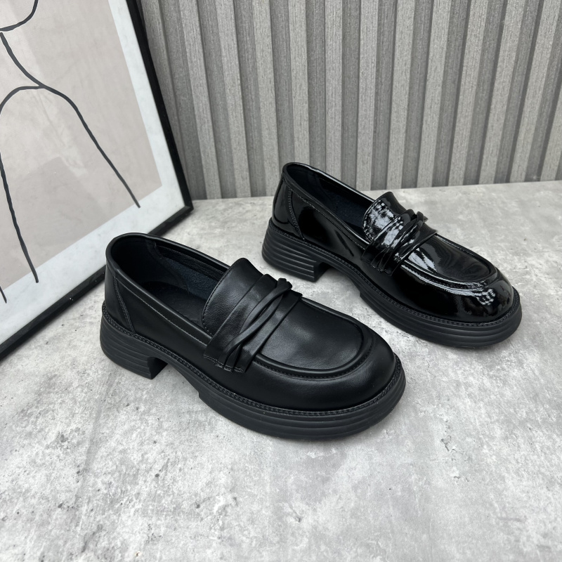 休闲粗跟英伦纯色圆头套脚乐福鞋