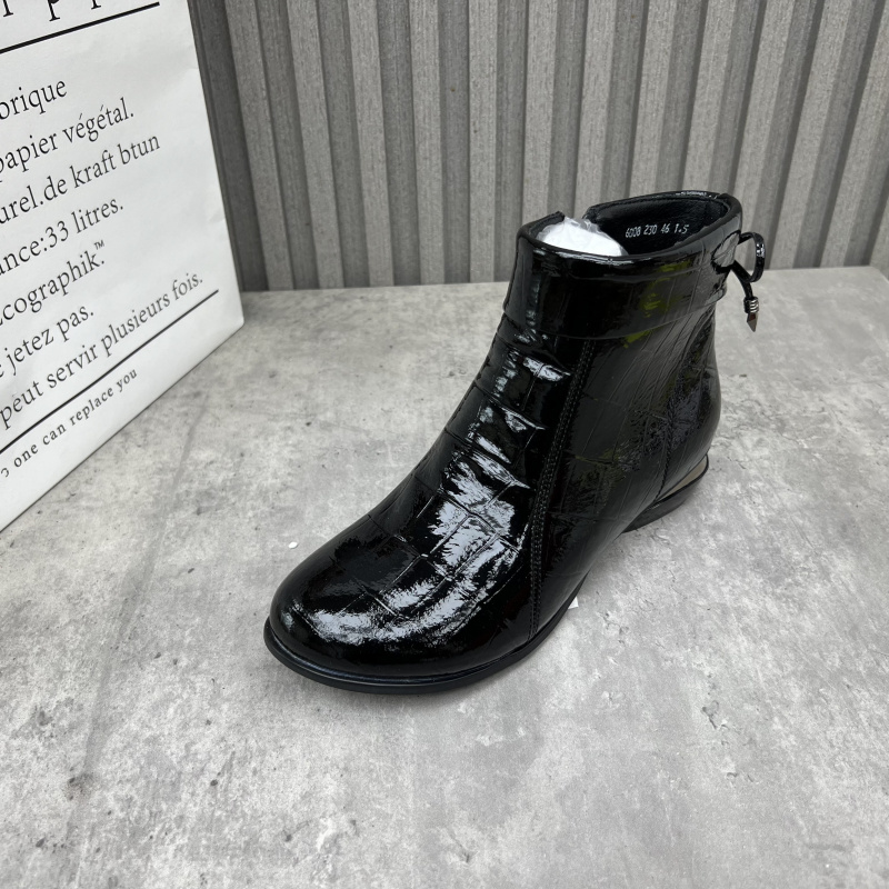 清仓断码处理真皮女靴2024冬季新款圆头低跟户外侧拉链时尚短靴40