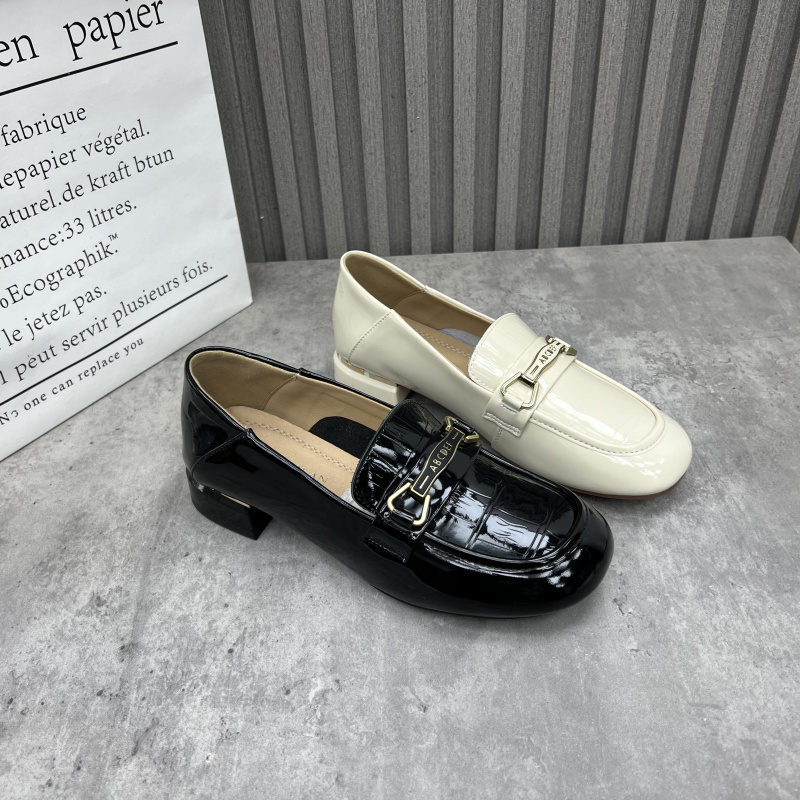 厂家处理真皮女鞋2025春季新款圆头套脚低跟乐福时尚大码女单鞋41