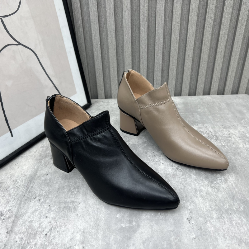 欧美风尖头粗跟牛皮深口百搭单鞋