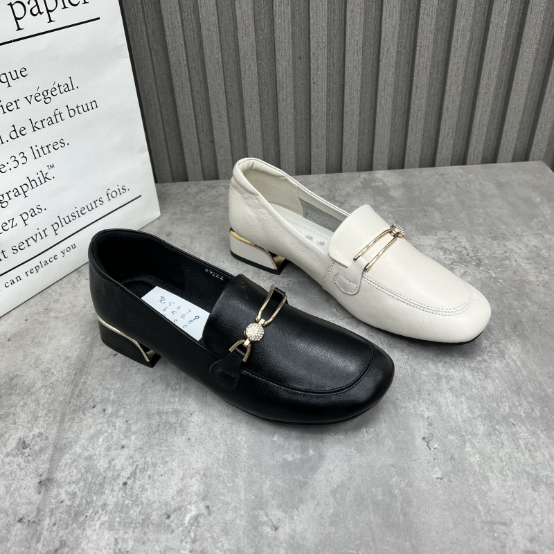 清仓断码处理真皮女鞋2025春季新款低跟软皮时尚百搭乐福鞋单鞋40