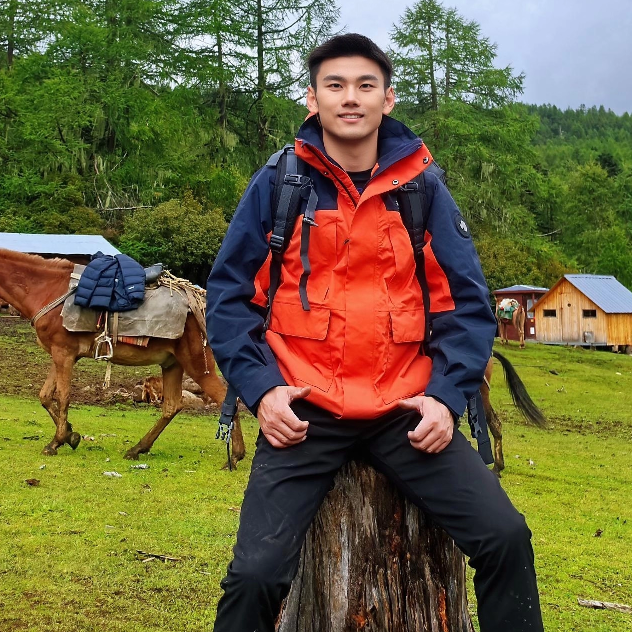 阿珂姆新款冲锋衣羽绒内胆防风防雨连件套登山徒步外套