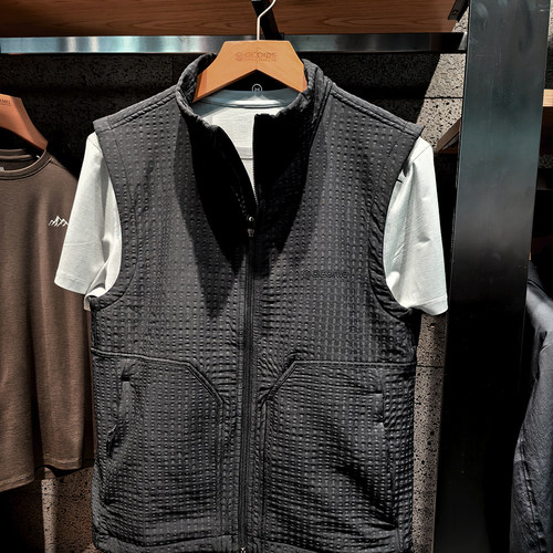 阿珂姆出品新款马甲加薄绒蓄热三防面料立领背心内搭外穿休闲户外