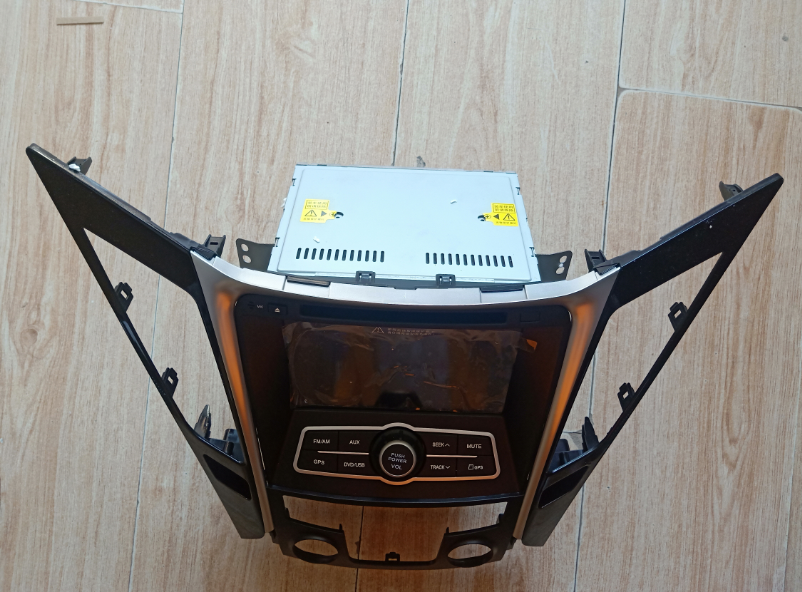 适用现代八代索纳塔专车专用原车载dvd导航gps一体老款机原厂风格