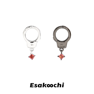 Esakoochi原创黑色手铐耳钉复古暗黑简约耳饰银色耳环情侣可戴