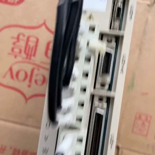 可维修CACR-2R1-EE1VBD-00安川驱动器 正常议价