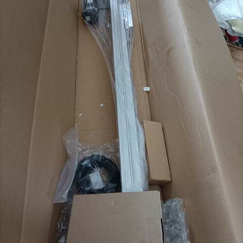 可维修电缸LEFS40US4A-660，带驱动器，成套的议价