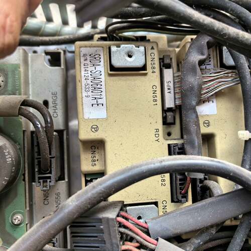 可维修安川机器人DX100使用SDA06放大器，的，标价单价议价