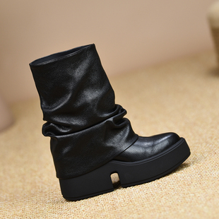 misili~8cm尖头粗跟短靴2026秋冬新款高跟鞋一脚蹬厚底中筒女靴子