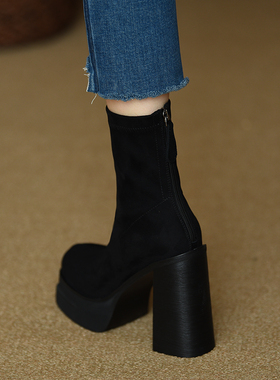 misili 弹力瘦瘦靴粗跟短靴新款高跟鞋 2026秋冬季袜靴厚底女靴子