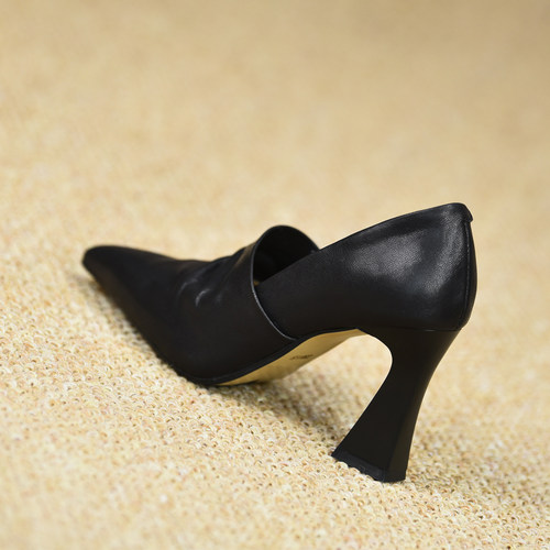 misili黑色尖头高跟通勤单鞋