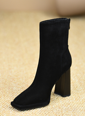 misili~9.8cm后拉链粗跟短靴2026秋冬季新款高跟鞋厚底真皮女靴子