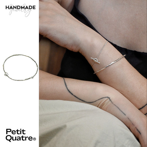 petitquatre纯手工敲打面细手镯