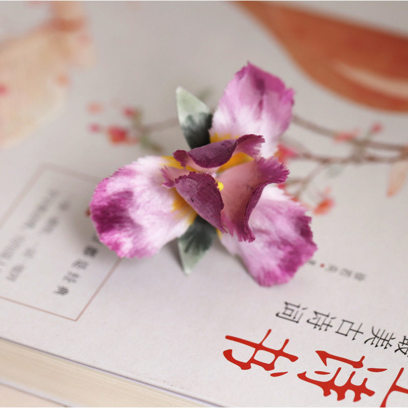 毕业纪念礼品手工制作非遗蚕丝绒花软簪旗袍头饰鸢尾花饰品礼物