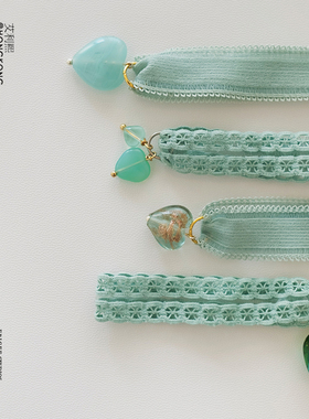只倾心与你。清澈晶莹的薄荷绿色爱心桃心发绳发带，手工琉璃