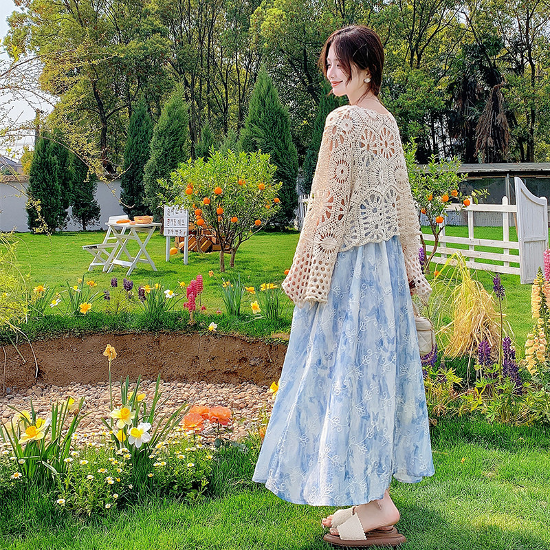 海边度假风晕染吊带连衣裙套装女2025夏新款高级感勾花开衫两件套,女装连衣裙,浙宝256