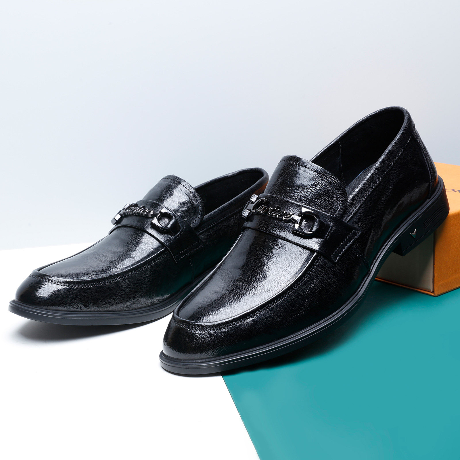 一脚蹬皮鞋男十大品牌真皮商务休闲透气温州正装潮流面试软底软皮