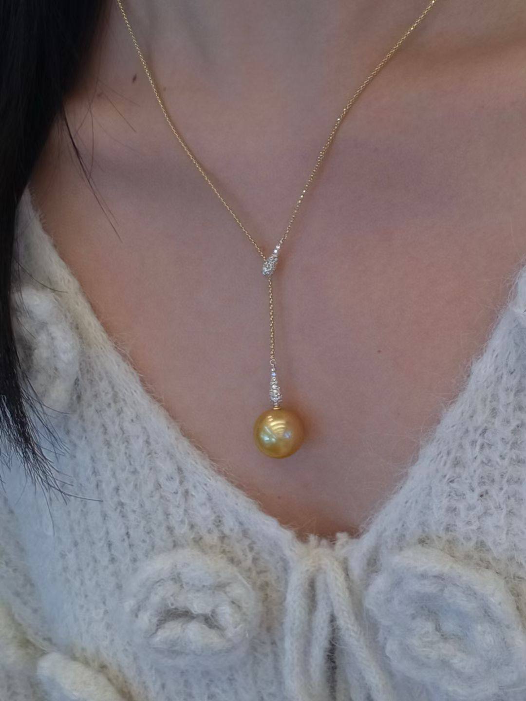 18k厚金钻石0.26ct 配14-15mm大点位南洋金珠天然浓郁金色毛衣链