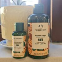 The Body Shop Shower Gel Strawberry Rose Grapefruit Shea Butter Tangerine White Musk thumbnail 2