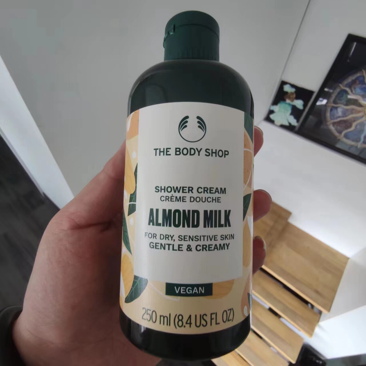 英国新包装Almond Milk Shower Cream杏仁牛奶沐浴乳