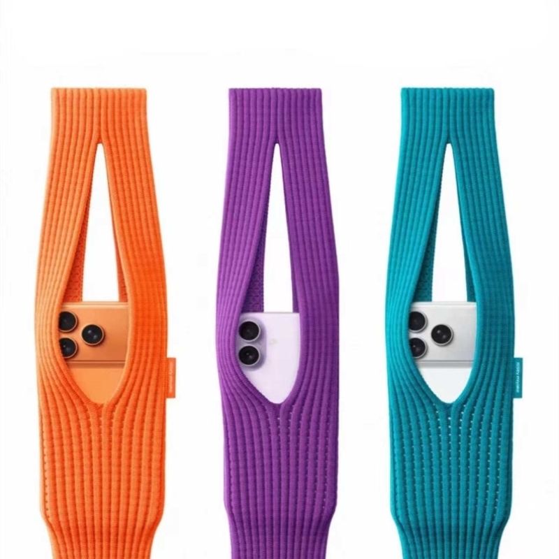 手机设计针织手机袋男女同款25秋冬潮流迷你便携单肩配饰装饰