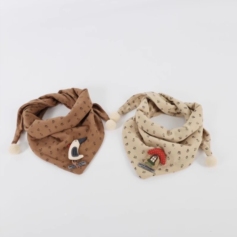 宝宝围巾秋冬新款三角巾韩版碎花百搭卡通可爱儿童防风保暖围脖潮