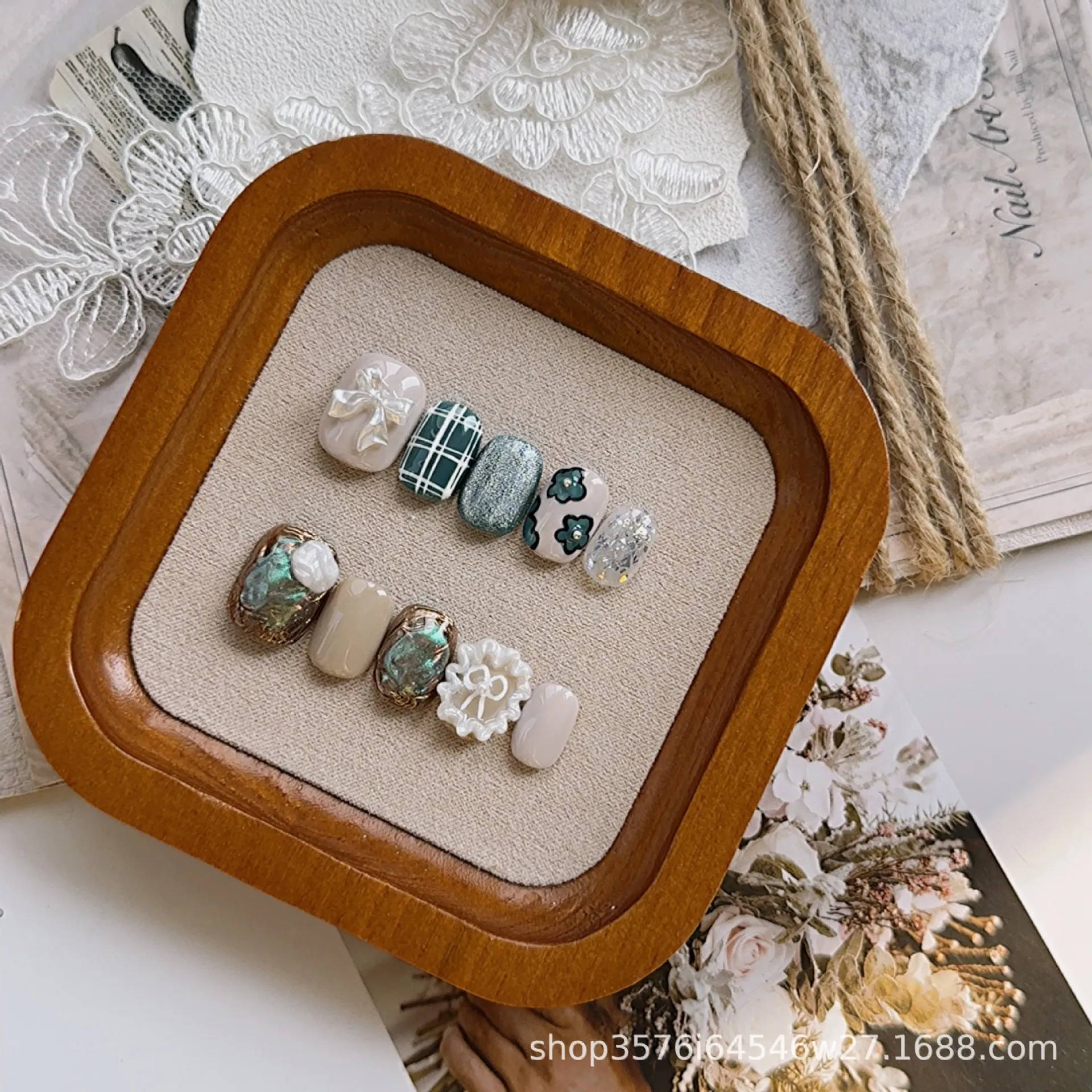 原创手工穿戴甲轻奢重工手绘蝴蝶结 手捏造型可爱美甲成品