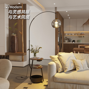 高级感客厅钓鱼落地灯中古风沙发旁置物一体轻奢卧室床头柜氛围灯