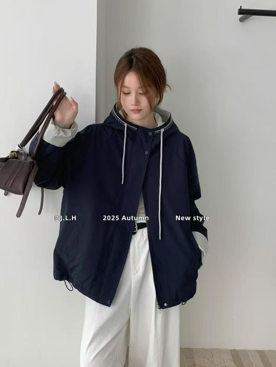 【MF微胖大码】2025年新款韩系撞色时尚夹克服短外套女帽子带刺绣