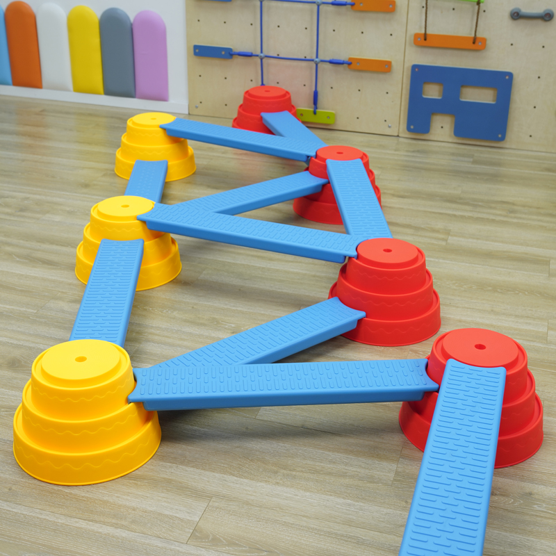 构建平衡木组幼儿园塑料独木桥儿童感统训练器材游戏桥玩具建构岛