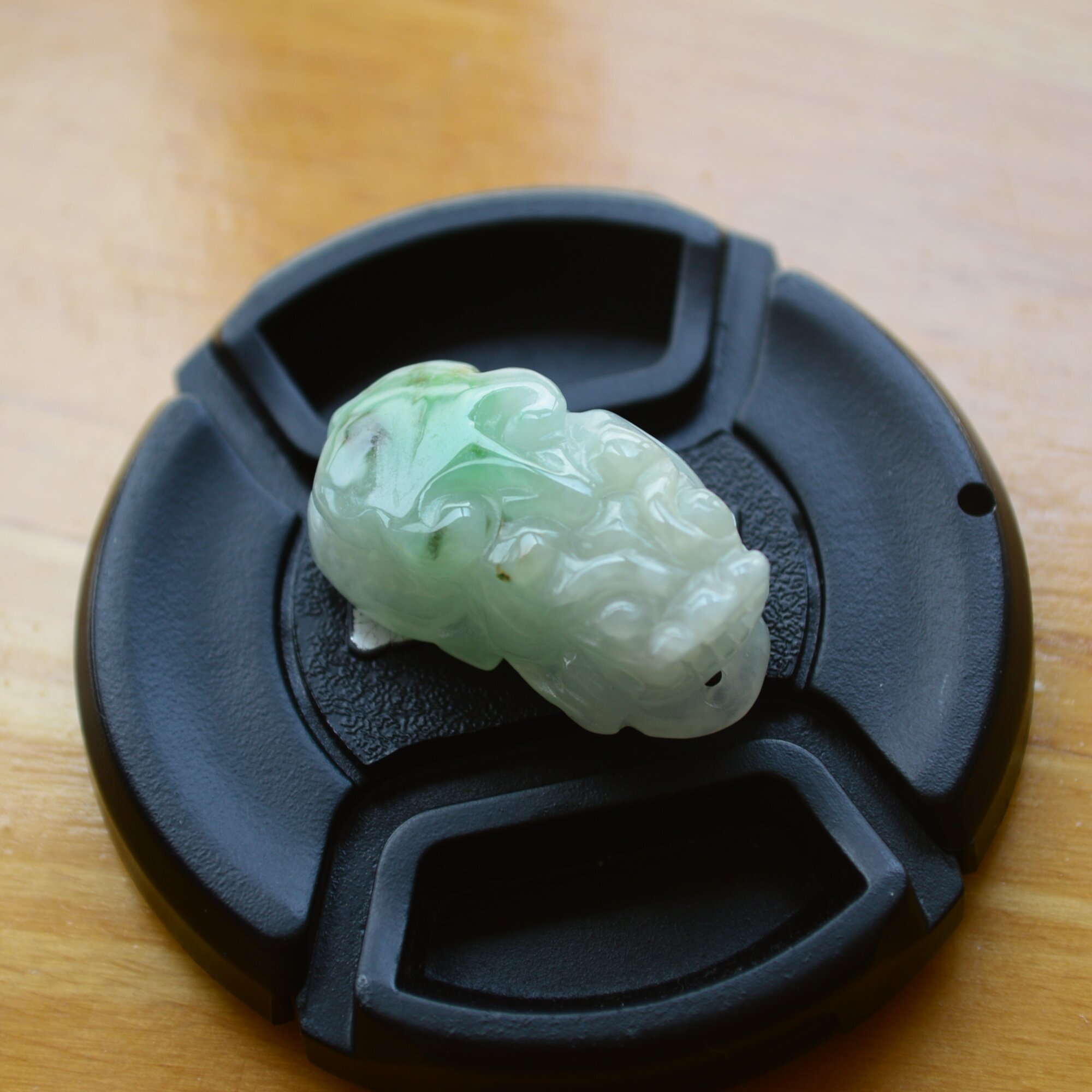 天然缅甸A货翡翠冰糯种飘阳绿玉貔貅吊坠挂件手工雕刻件招财精品