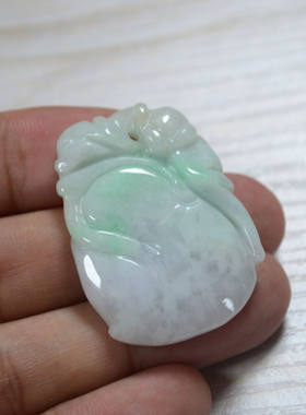 缅甸糯种翡翠瑞兽葫芦挂件玉坠