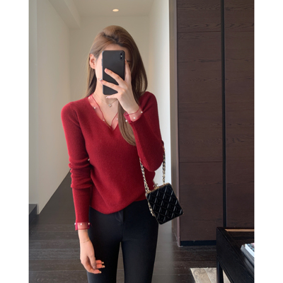 AMR UU◆法式浪漫 温柔甜美拼接显瘦V领针织打底衫女毛衣2026春新