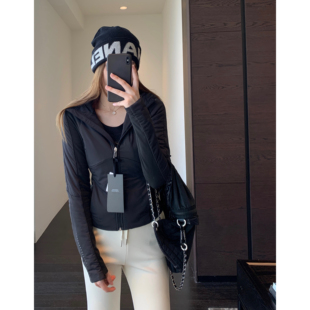 显瘦轻薄棉外套短款 AMR lu家修身 柜上1000 连帽女上衣秋冬新